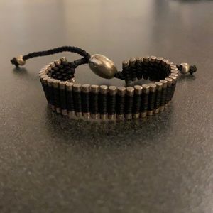 Links of London women’s friendship bracelet